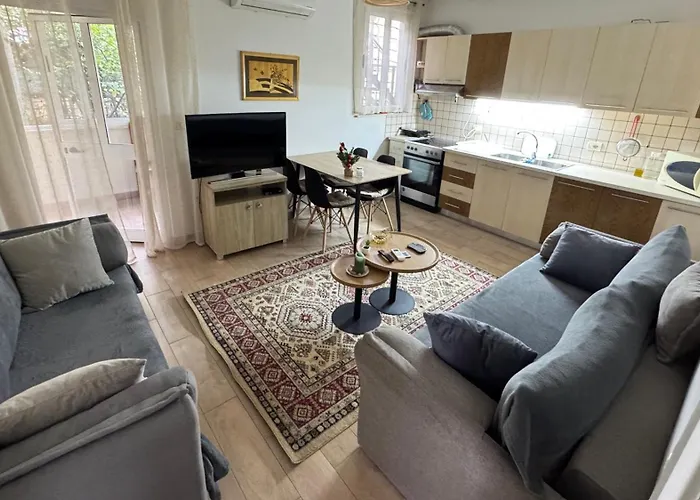 Tarraca House Apartment Tirana